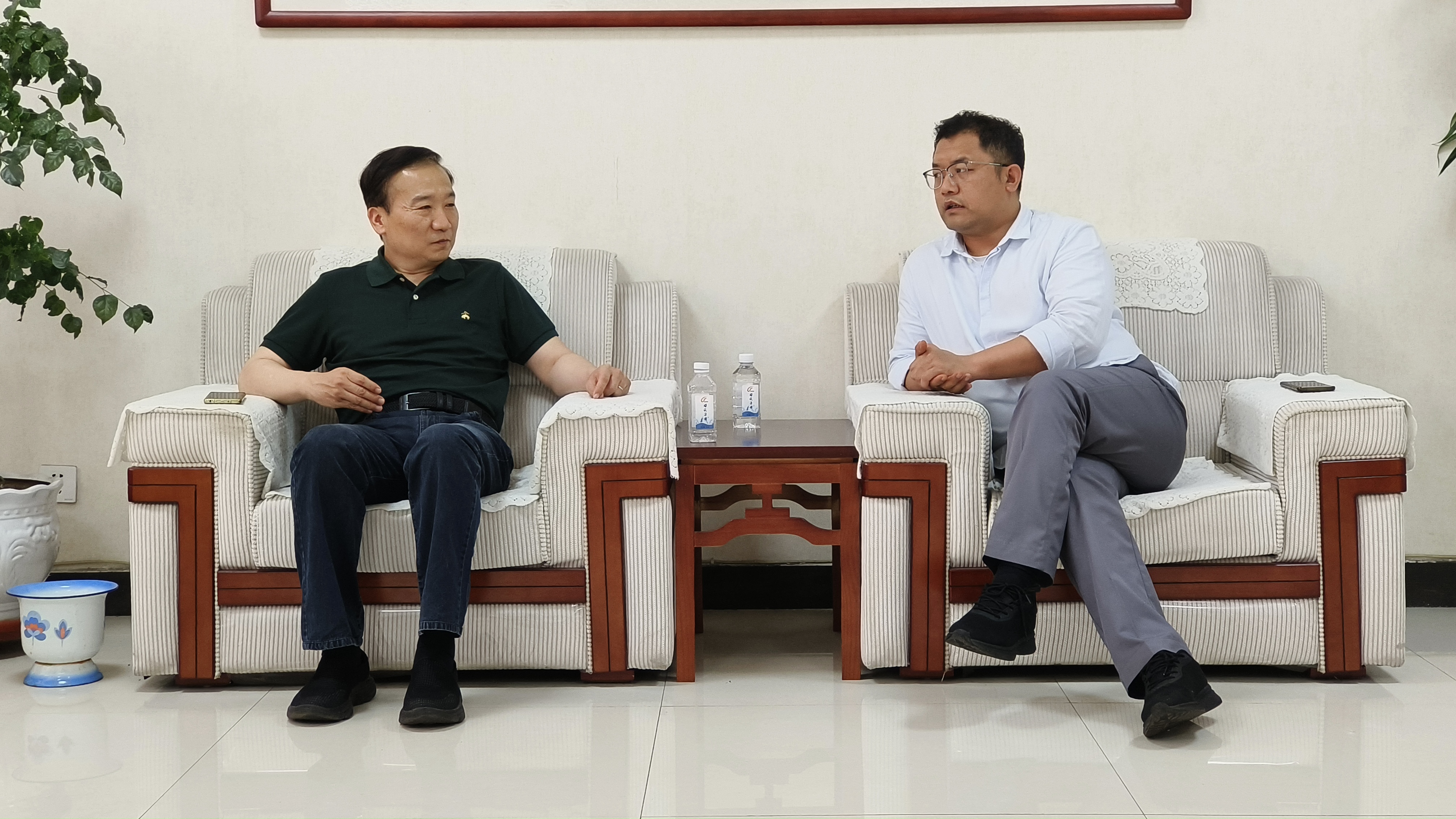 贝斯特集团董事长王智勇会見香港中科石油和海南青玉能源客人