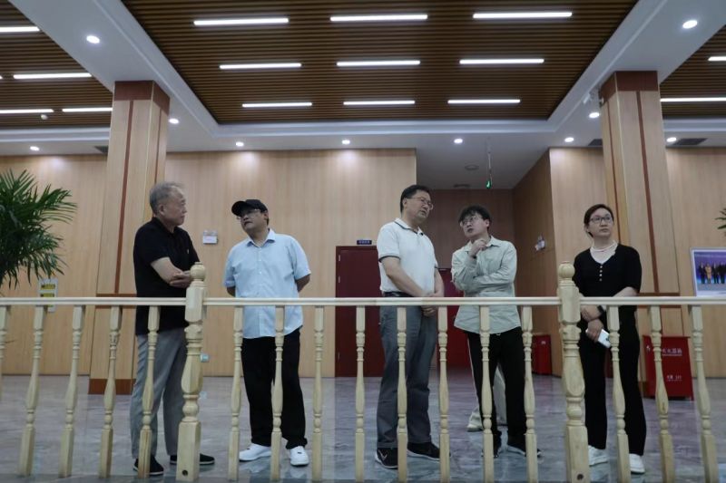 工信部产业政策与法规司原巡视员、先进制造商学院总裁四班班主任辛仁周一行到贝斯特集团走访